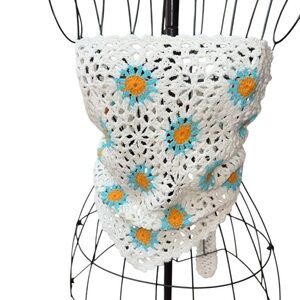 POL Blue & White Crochet Daisy Wrap – Size M